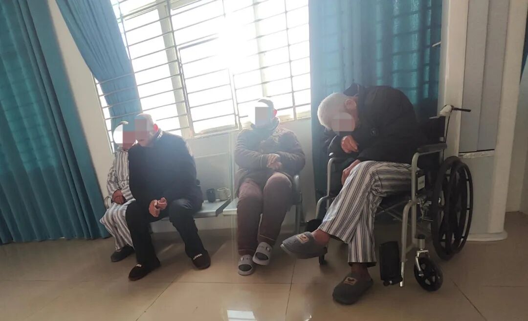 免费住院精神病医院 襄阳 精神病医院骗保_地狱病院在线观看