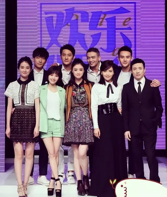 朱茵身高153cm演技颜值惊艳_娱乐圈哪些女名星很矮_女明星身高与颜值不匹配